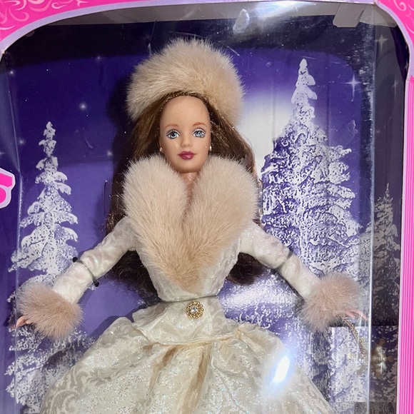 Barbie’s - Picture 7 of 7